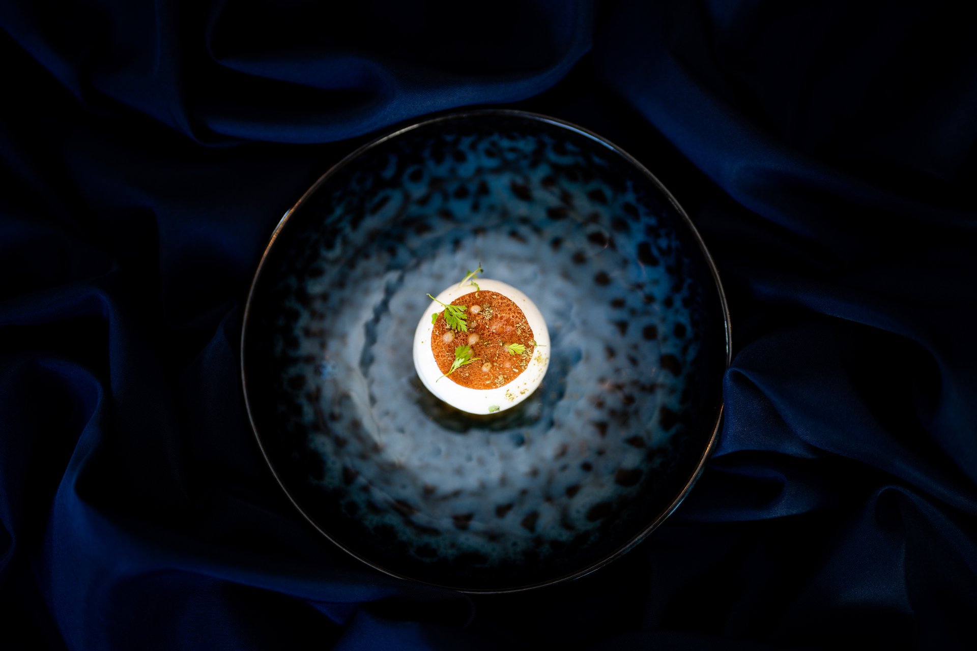 Dessert bleu, création pâtissière
