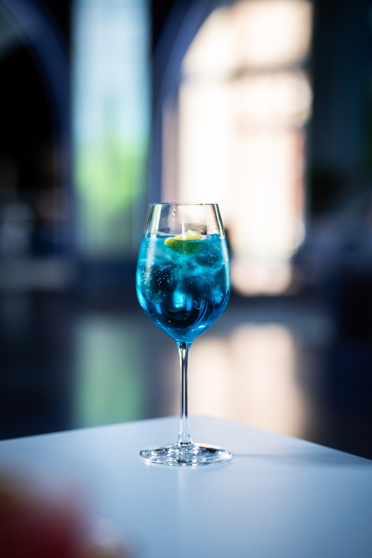Cocktail bleu, ambiance lounge